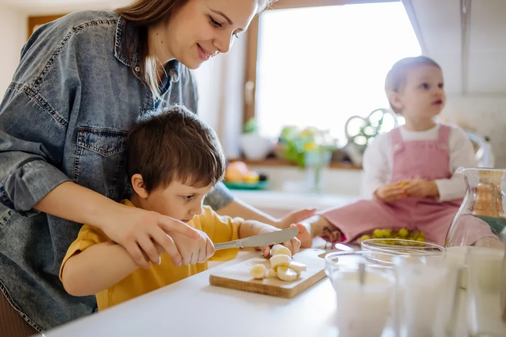 Food Assistance and Resources for Single Parents